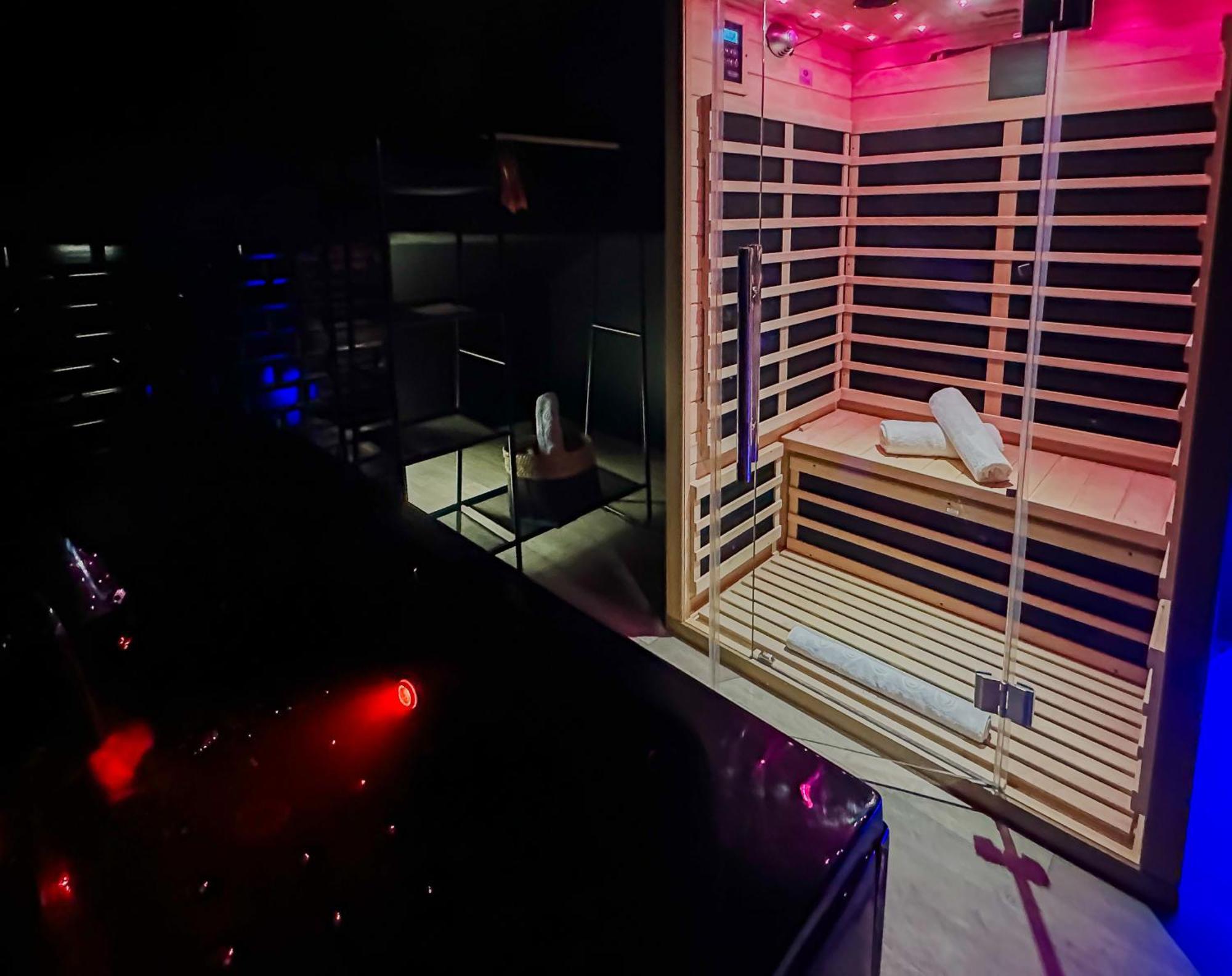Night Desires Vieille Ville Annecy Charmant Extérieur photo